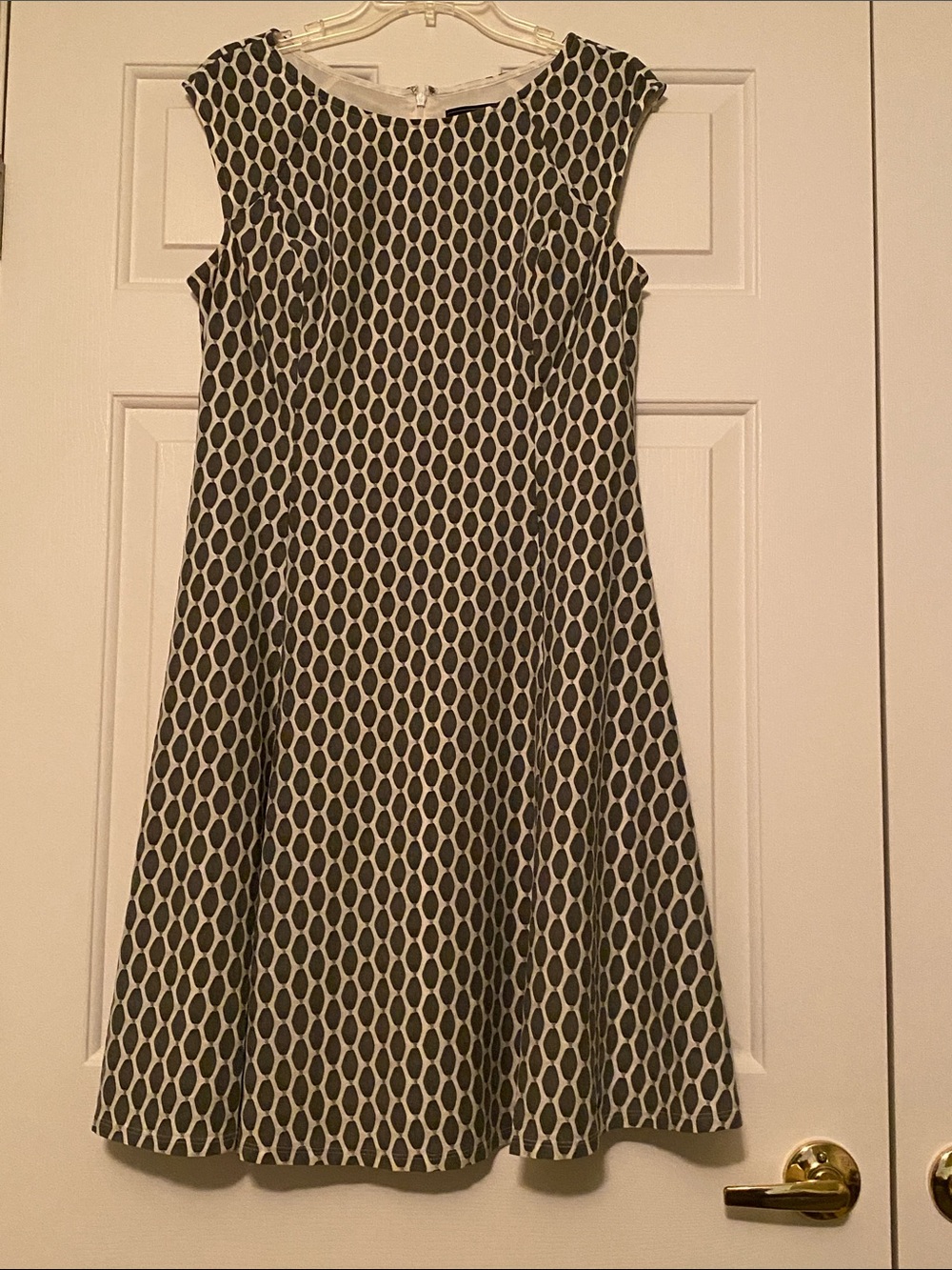 Jessica Howard Grey White Textured Sleeveless Fit-and-Flare Midi Dress - Sz 12